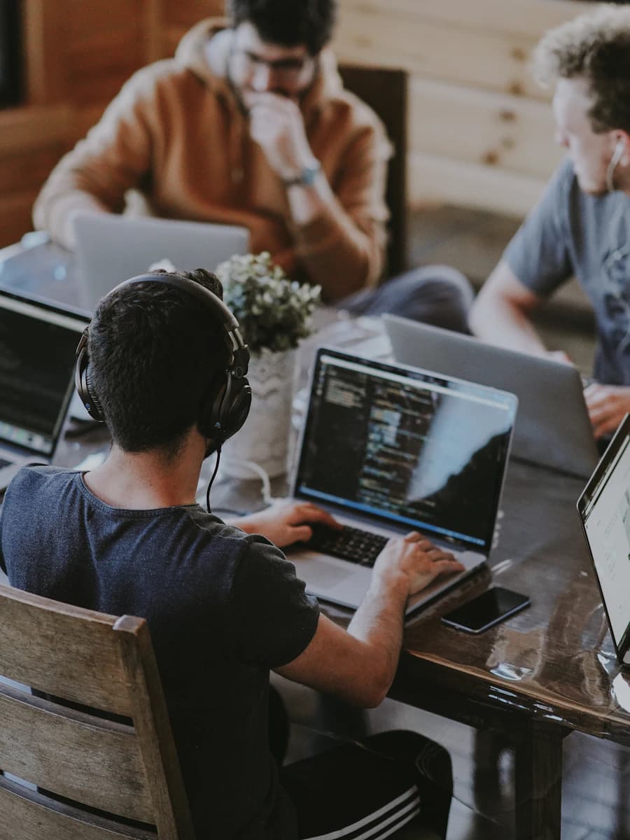 LSCT — Browse commerce and technology programmes