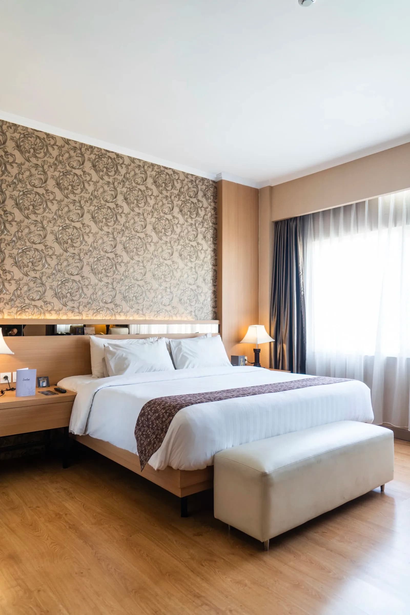 UK Higher Diploma in Hotel Management — UK Higher Diploma at London Online University