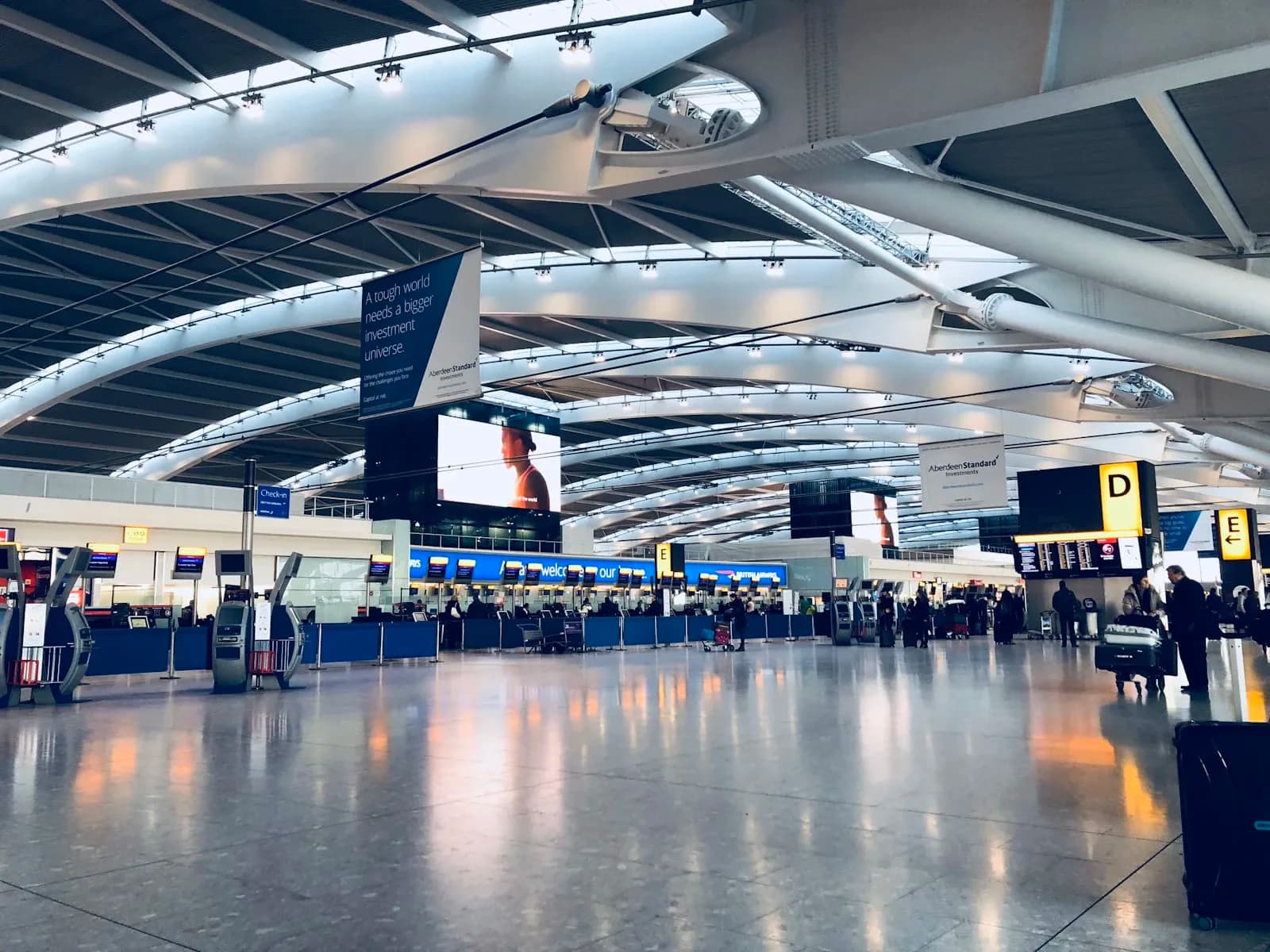 BA in Airline Ground Services Leadership — Bachelor at London School of Aviation & Airport Management