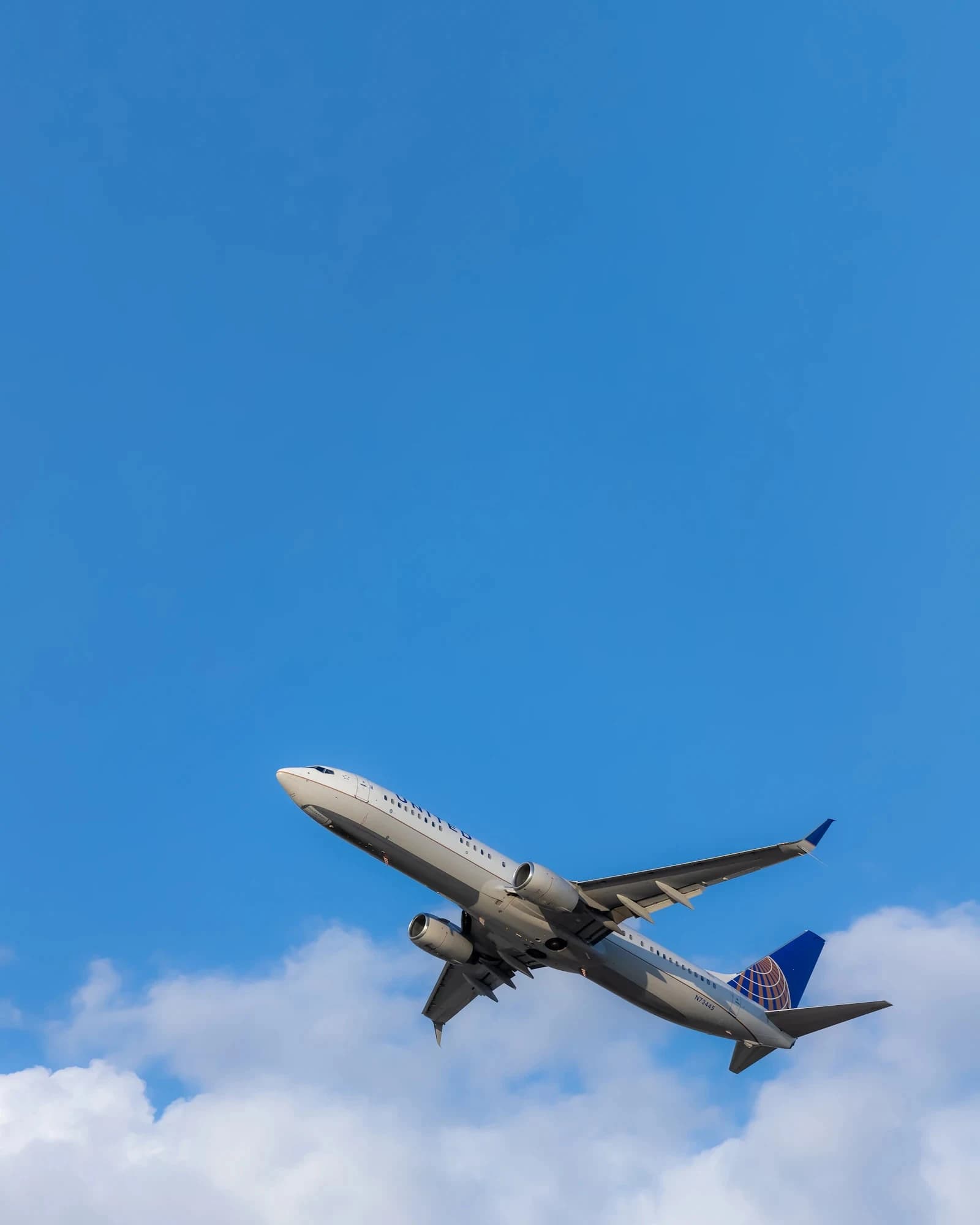 Certificate in Airline Service Excellence Basics — Certificate at London School of Aviation & Airport Management