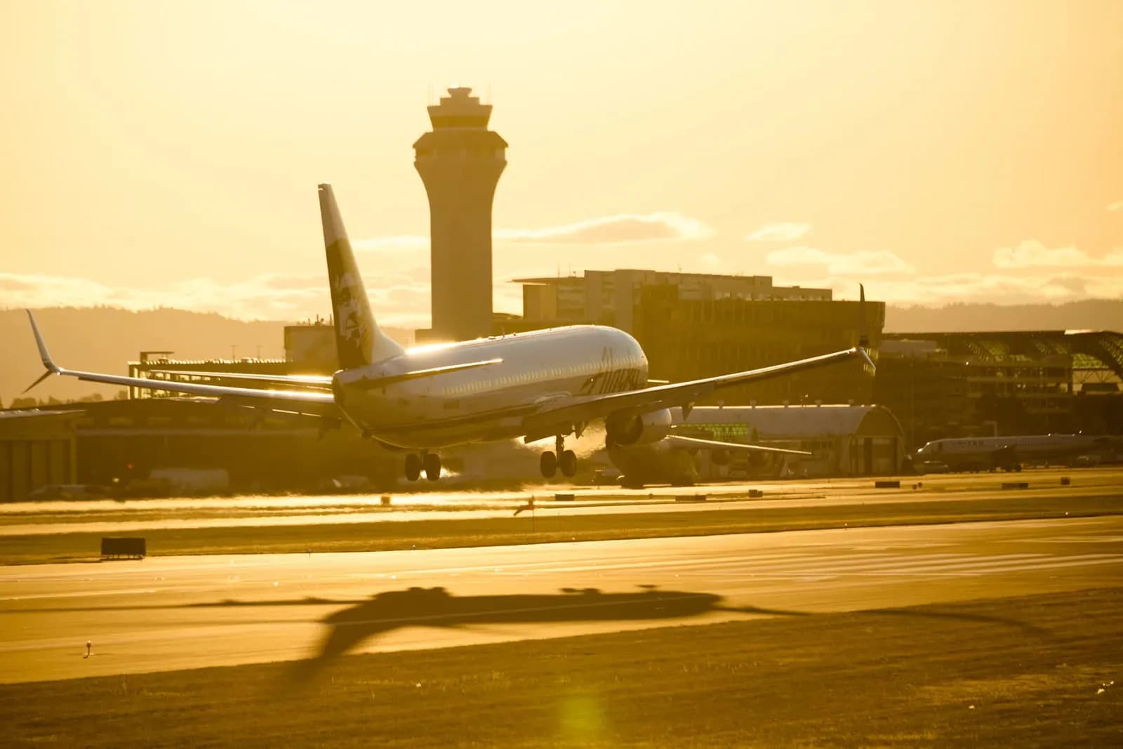 Diploma in Airport Industry Development — Diploma at London School of Aviation & Airport Management