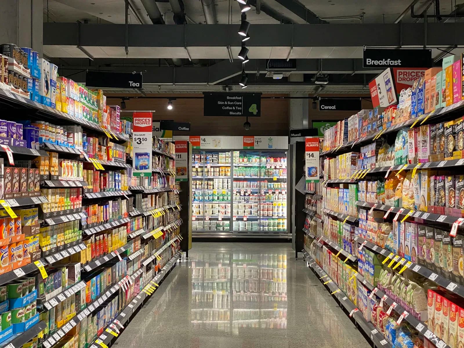 Certificate in Retail Operations — Certificate at London School of Commerce and Technology