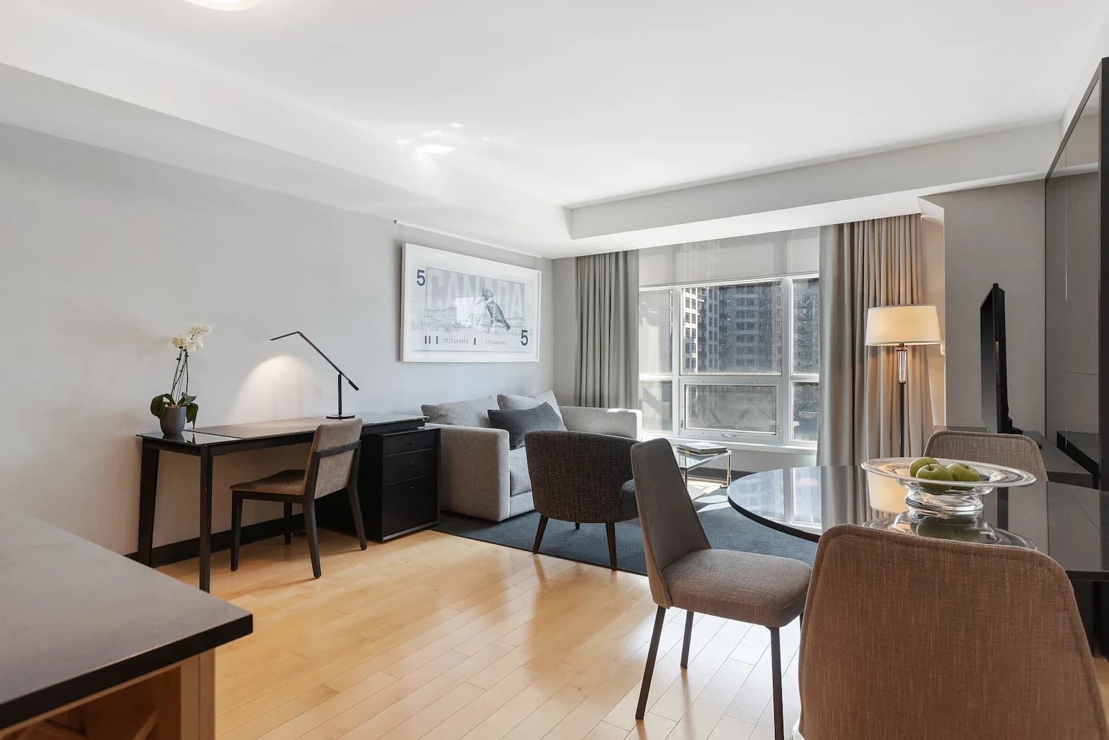 BA in Luxury Hospitality Studies — Bachelor at London School of Hotel and Resort Management
