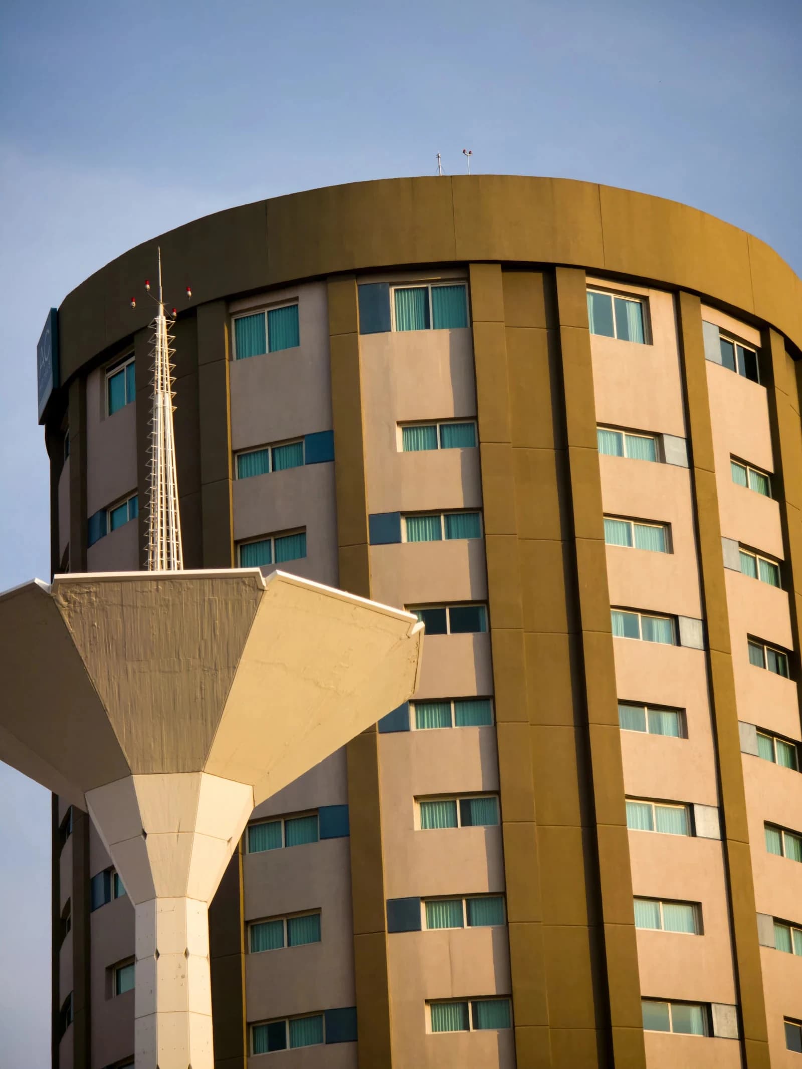 Certificate in Customer Data Handling Basics — Certificate at London School of Hotel and Resort Management