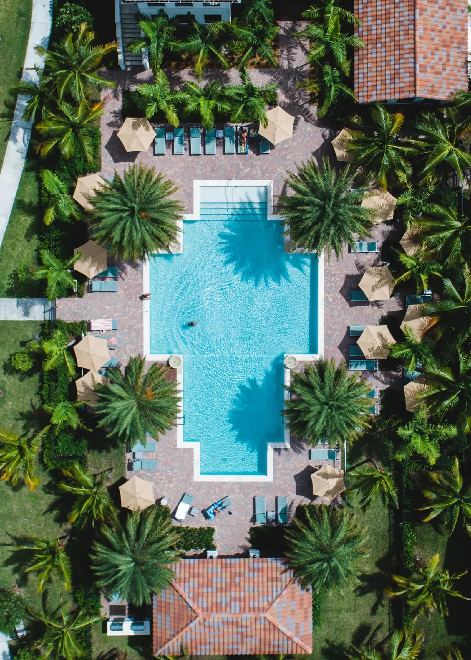 Certificate in Hospitality Workplace Behaviour — Certificate at London School of Hotel and Resort Management