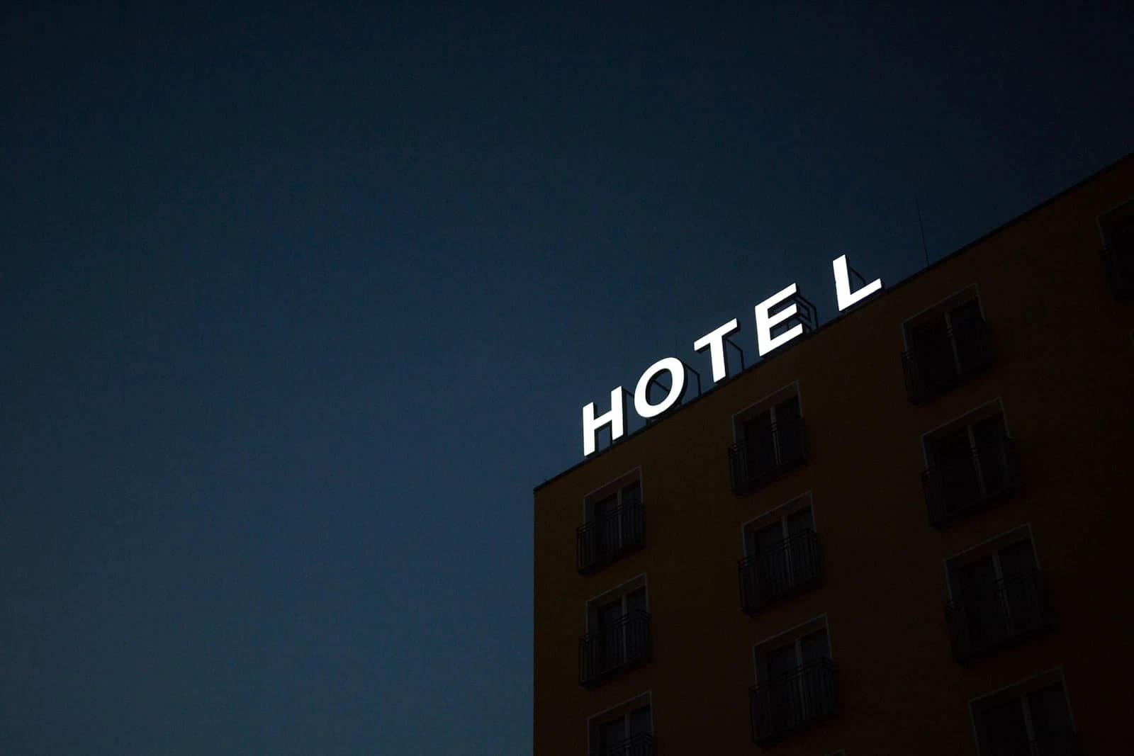 Diploma in Hospitality Customer Service Excellence — Diploma at London School of Hotel and Resort Management