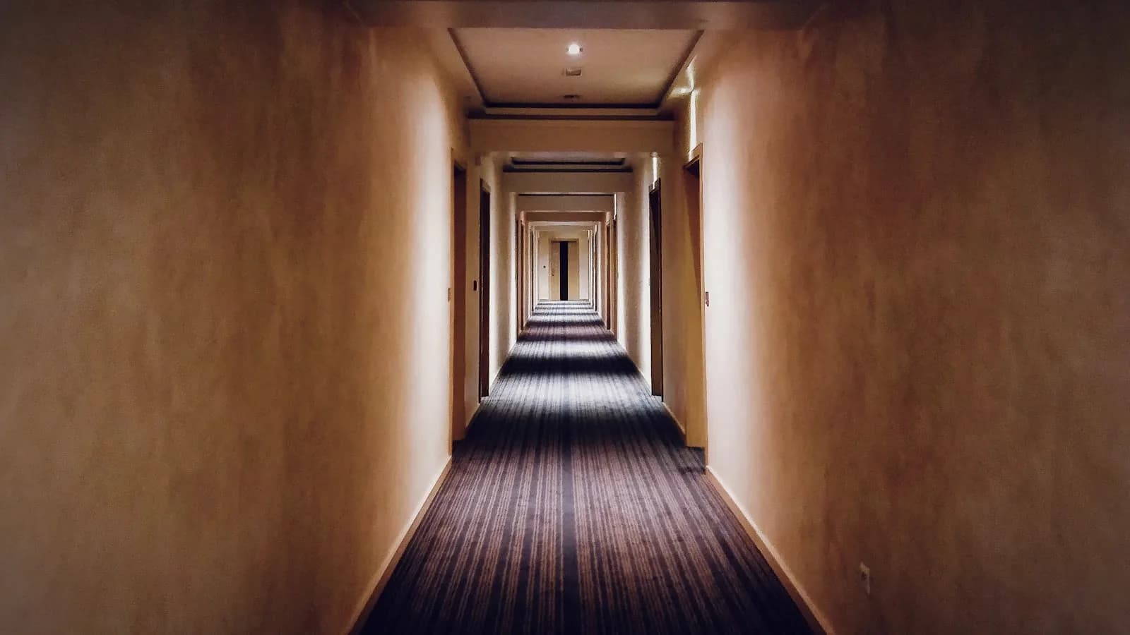Higher Diploma in Hotel Department Management — Higher Diploma at London School of Hotel and Resort Management