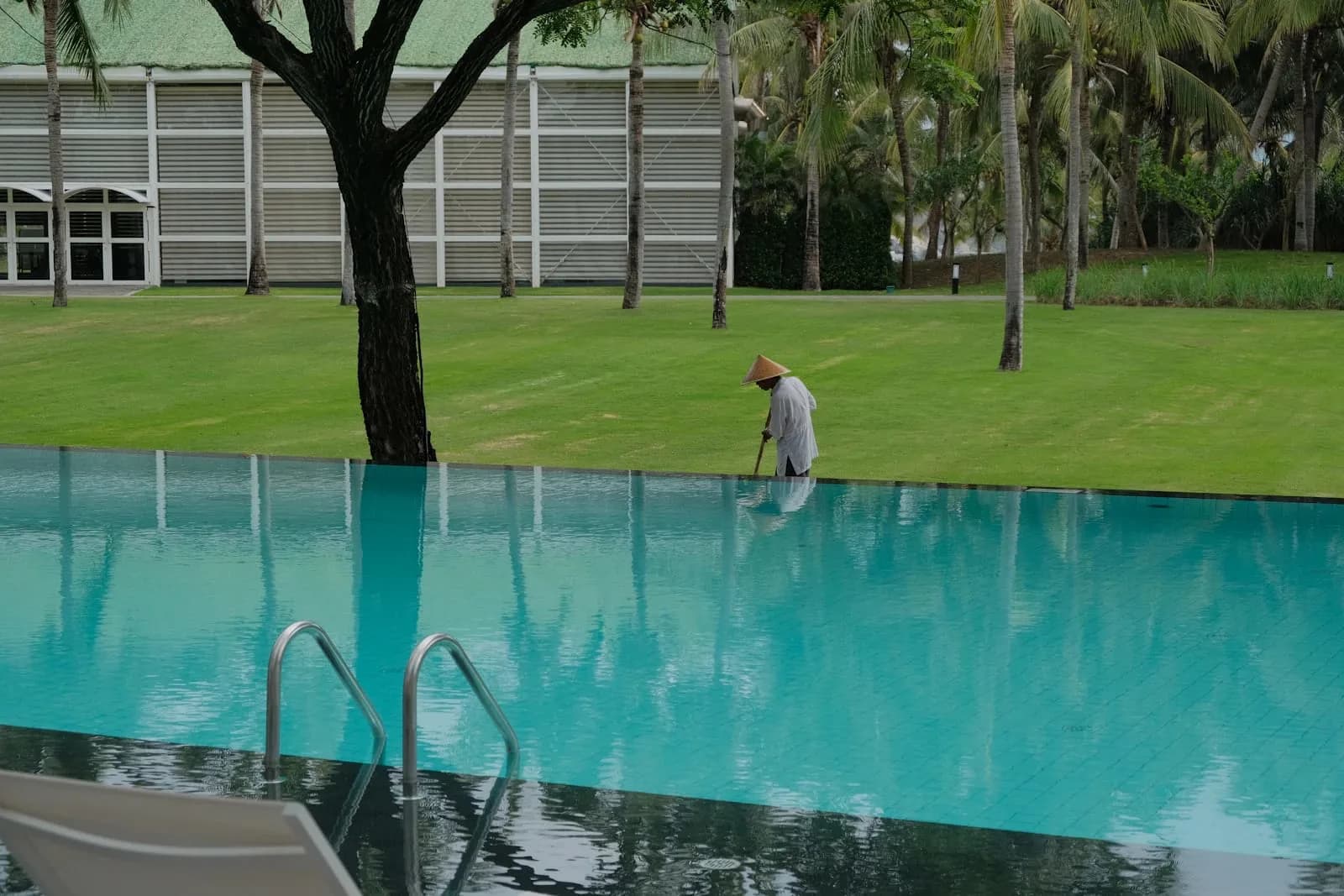 Higher Diploma in Linen Management Systems — Higher Diploma at London School of Hotel and Resort Management
