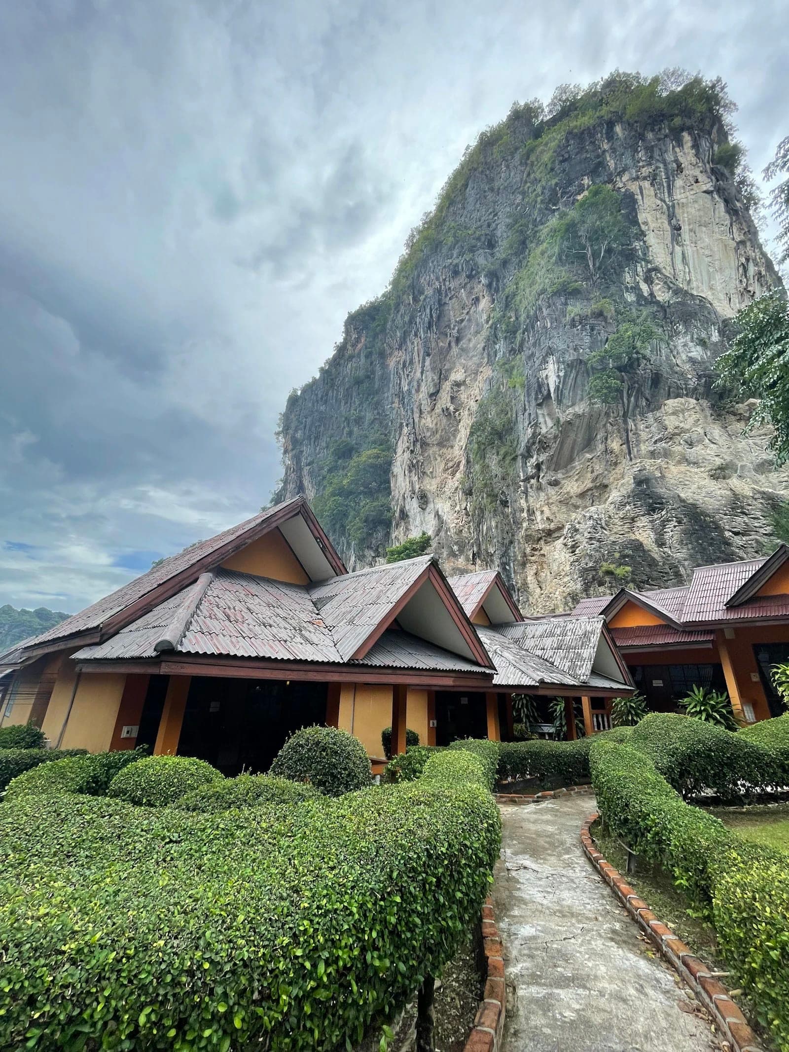 Higher Diploma in Resort Operations Strategy — Higher Diploma at London School of Hotel and Resort Management