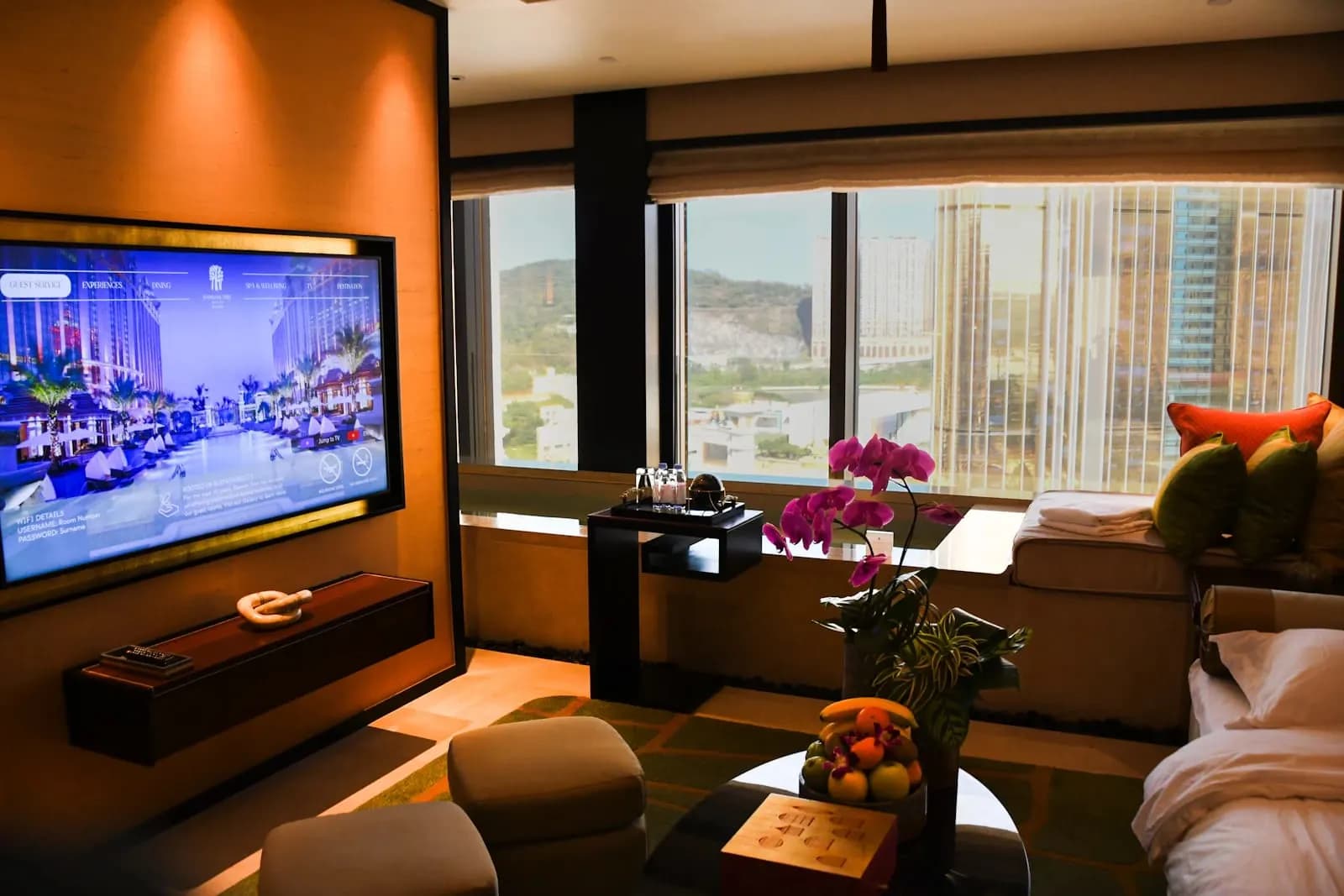 BA in Hospitality Operations Management — Bachelor at London School of International Luxury Hospitality & Hotel Management
