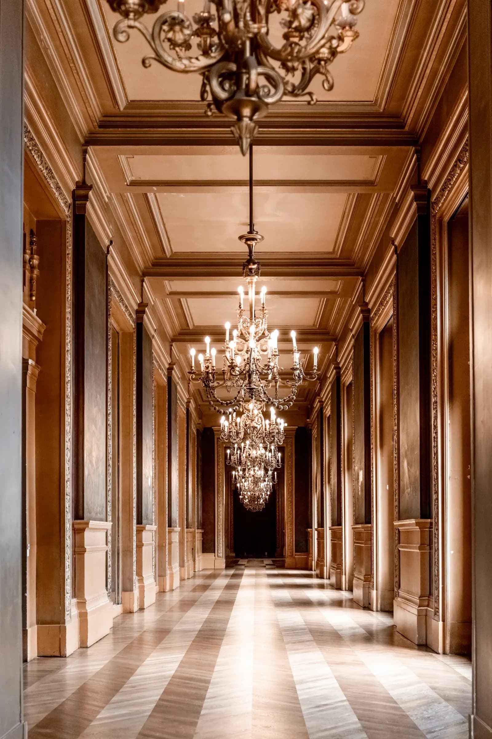 Certificate in Airline & Airport Introduction — Certificate at London School of International Luxury Hospitality & Hotel Management