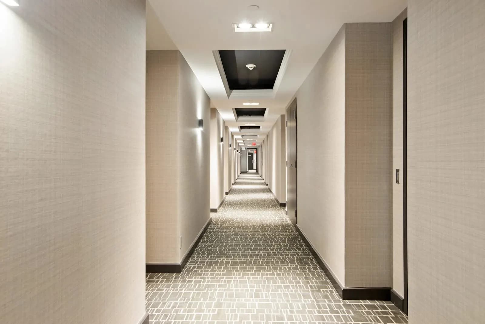 Higher Diploma in Hotel Operations Management — Higher Diploma at London School of International Luxury Hospitality & Hotel Management