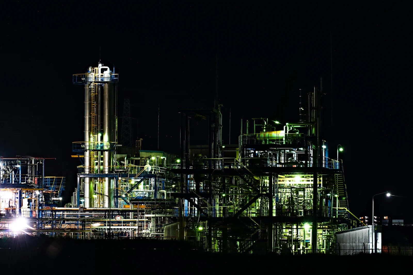 Bachelor of Gas Processing Engineering — Bachelor at London School of Oil and Gas Management