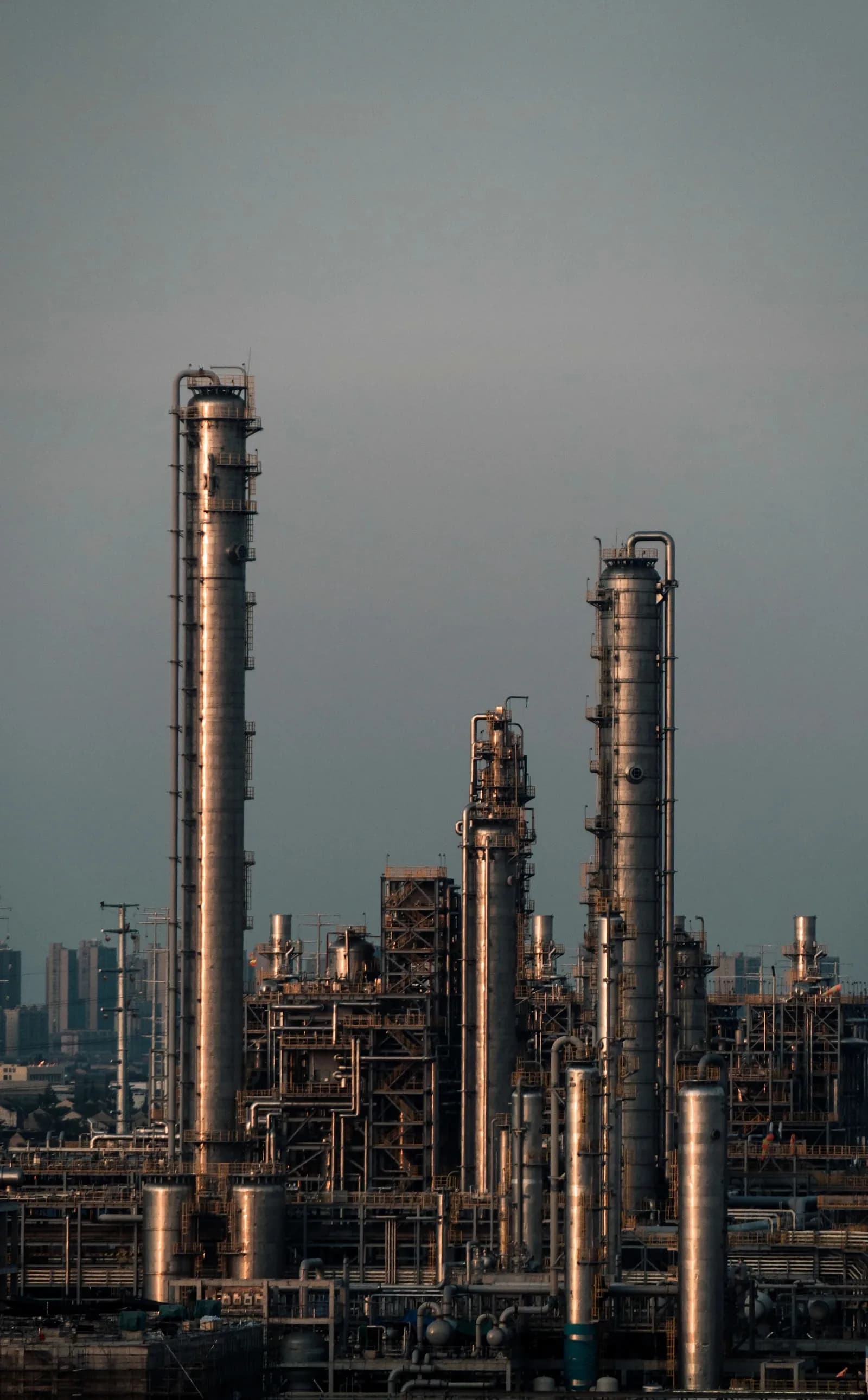 Bachelor of Oil Storage and Terminal Management — Bachelor at London School of Oil and Gas Management