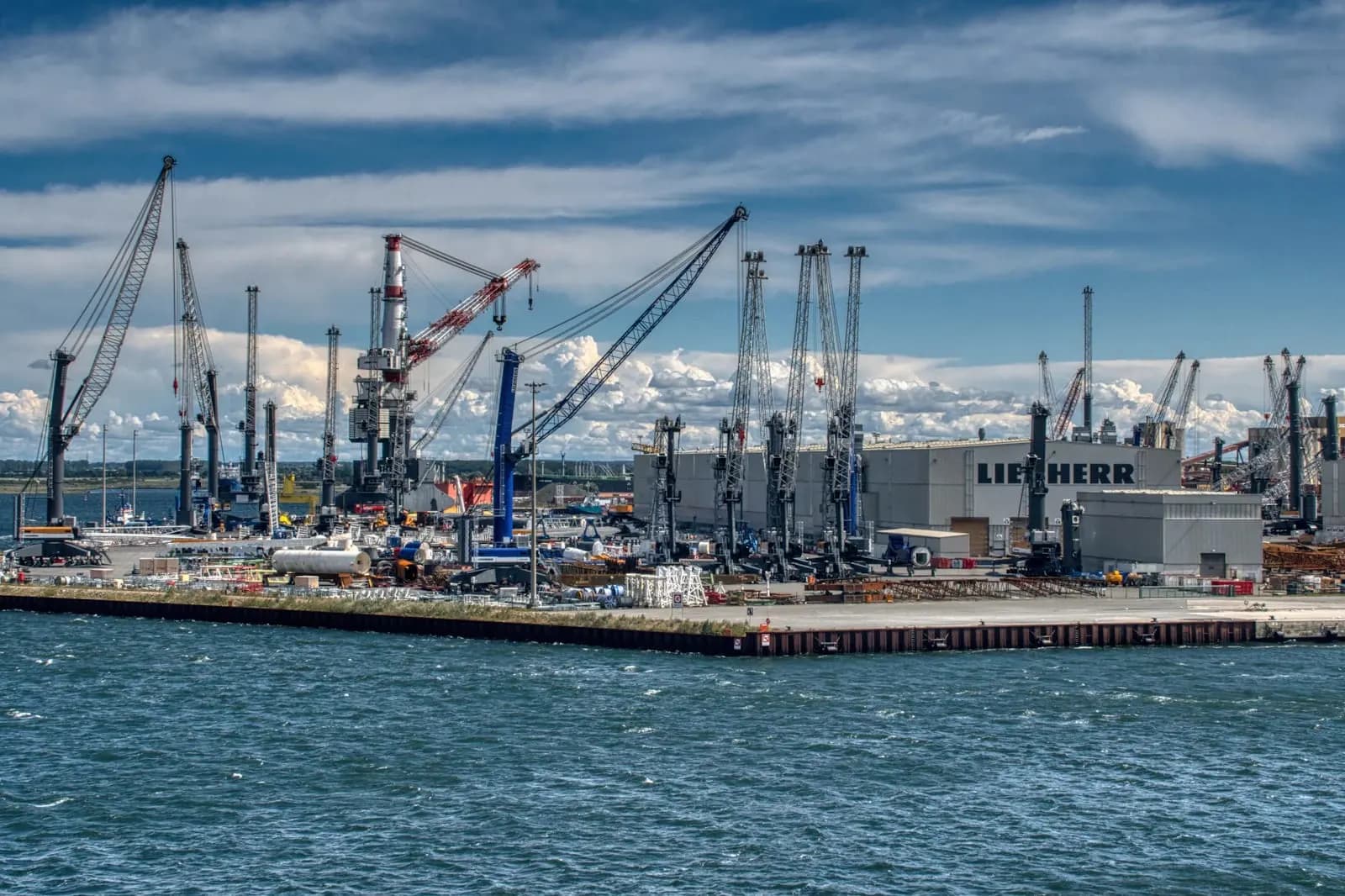Bachelor of Petroleum Facility Management — Bachelor at London School of Oil and Gas Management
