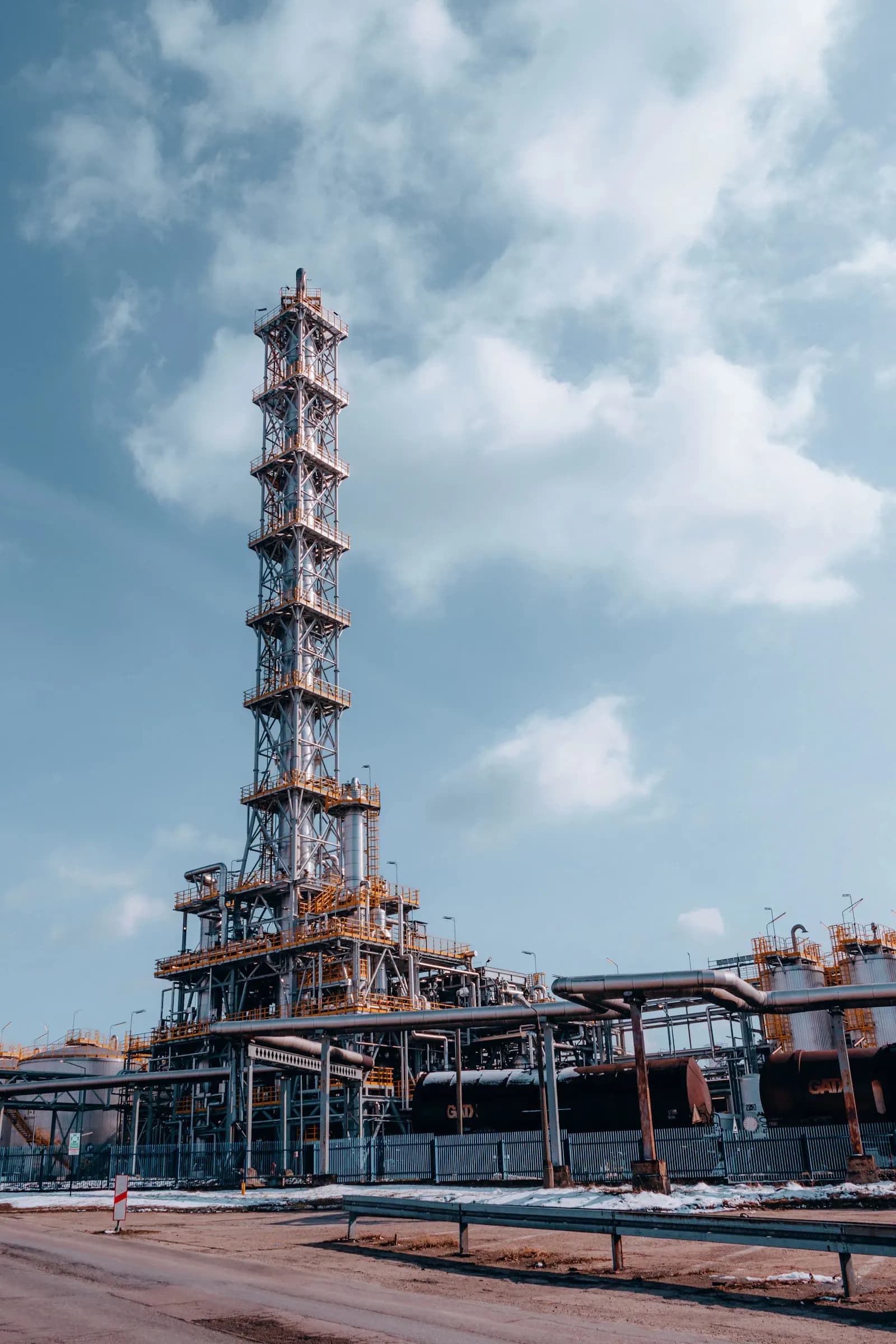 Diploma in Gas Production Systems — Diploma at London School of Oil and Gas Management