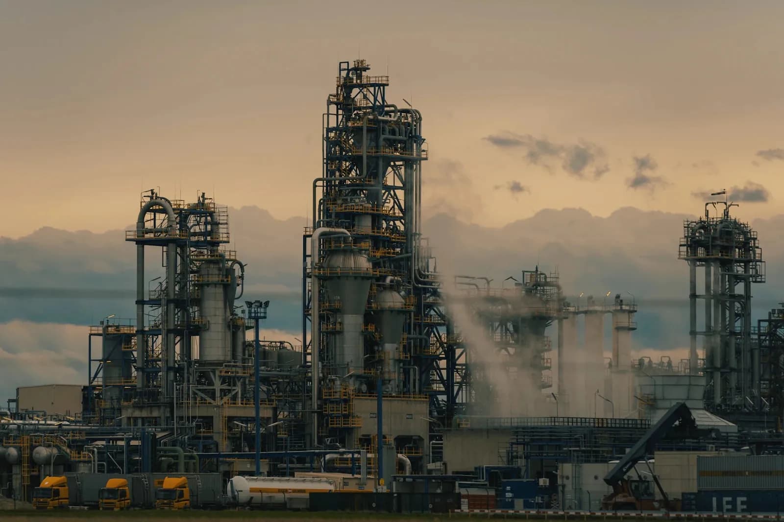 Advanced Diploma in Financial Modelling for Energy — Advanced Diploma at London School of Petroleum and Energy