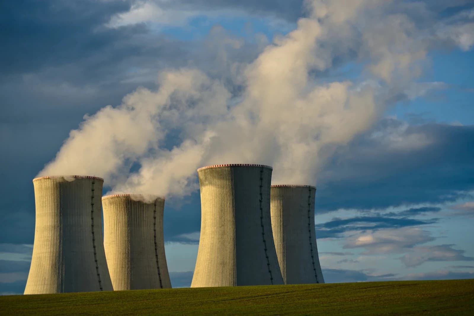 Diploma in Energy Industry Operations — Diploma at London School of Petroleum and Energy